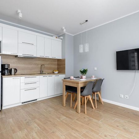 Apartment Rybacka With Parking&Balcony By Noclegi Renters Мендзыводзе Экстерьер фото